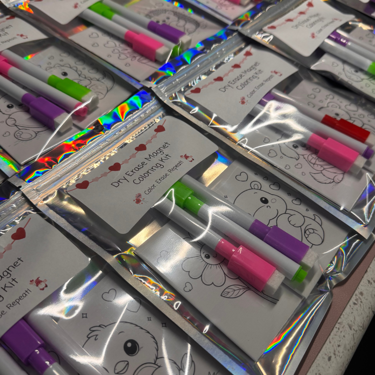 Valentine's Day - Dry Erase Magnet Coloring Kit